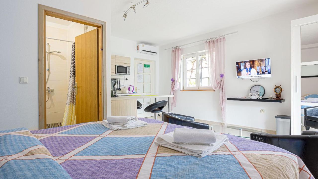 Apartments Klara Сень Экстерьер фото