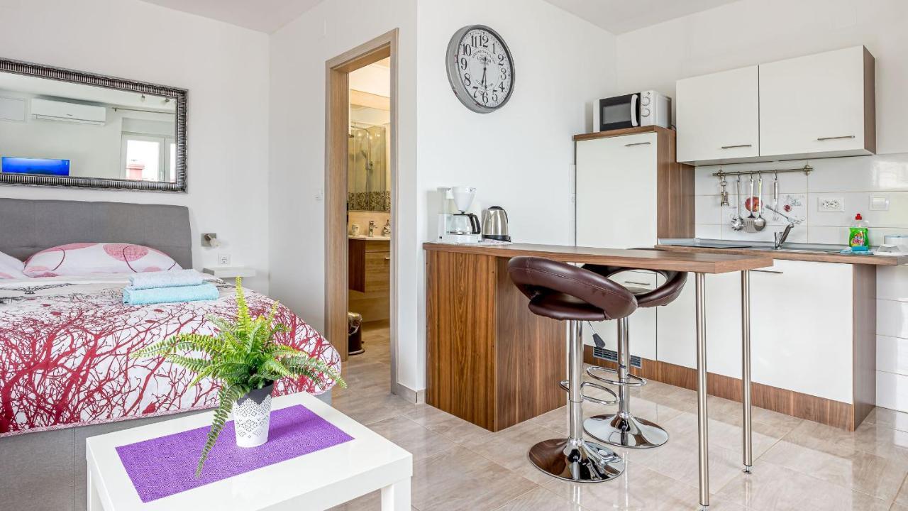 Apartments Klara Сень Экстерьер фото